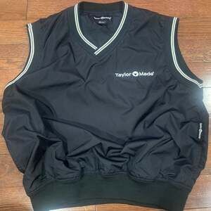 TaylorMade Golfcore V-Neck Wind Vest Logo Black Size L